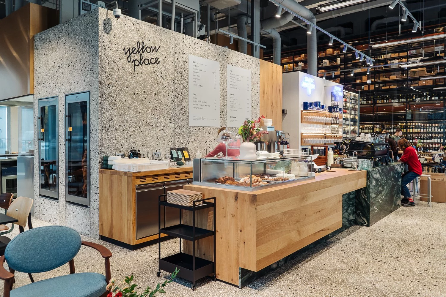 Stylowe wnętrze restauracji Bernsteinort